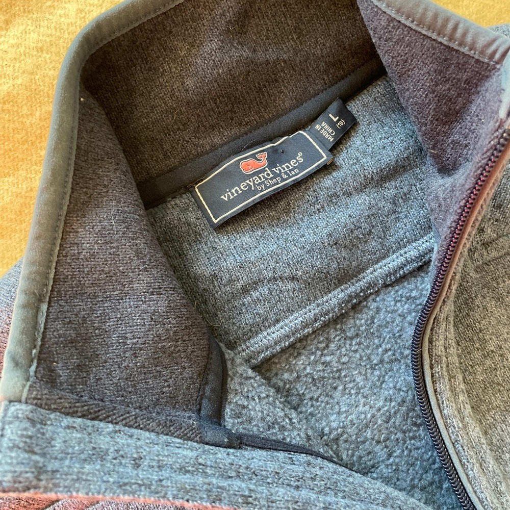 BOYS large Vineyard Vines Vest